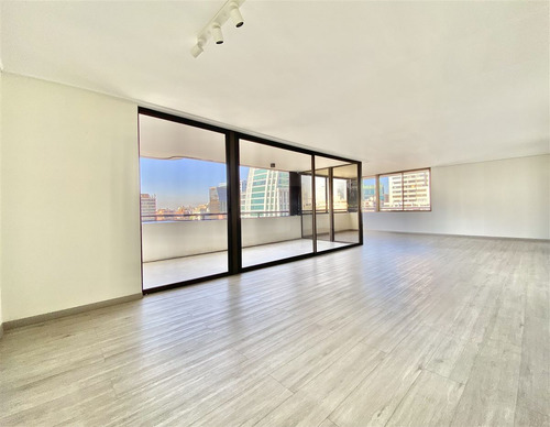 Remodelado: El Golf / Isidora Goyenechea