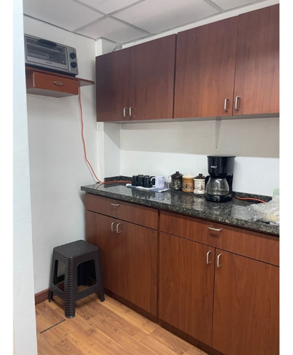 Cubículo Alquiler Caracas La Candelaria Inmobiliaria Ncv 2835