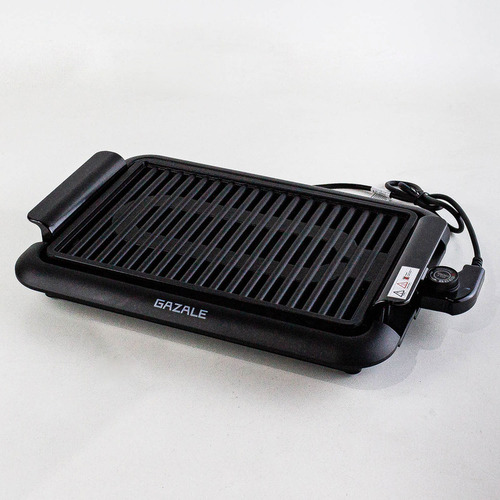 Parrilla Eléctrica Gazale 1948 Antiadherente 5 Niveles 1200w Color Negro