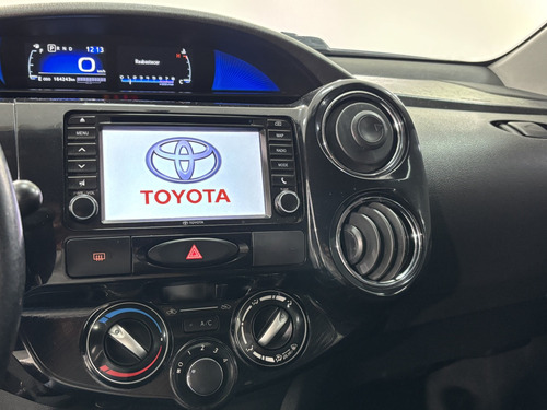 Toyota Etios 1.5 PLATINUM SEDAN 16V FLEX 4P AUTOMÁTICO