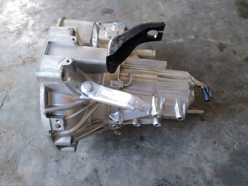 Caja De Velocidades Nissan Tsuru 3 Std Con Orificio Sensor (Usado)