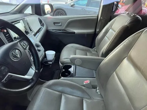 Toyota Sienna 3.5 Xle Piel At