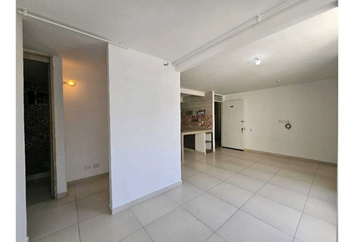 Arriendo Apartamento En Alameda Del Rio.