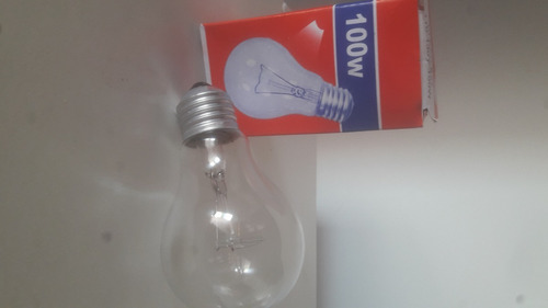 Imagen 2 de 4 de Bombillos Incandescentes De 60w Y 100w