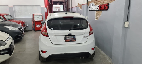 Ford Fiesta Kinetic Design 1.6 Design 120cv Titanium 2012