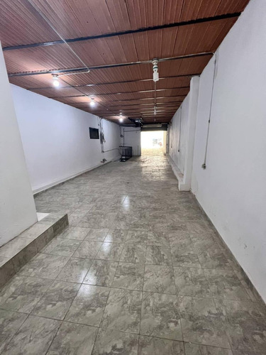 Tibisay Rojas Vende O Alquila Local Comercial En El Centro De Valencia   Cod. 219092