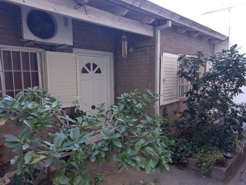 Venta Ideal Inversionista Local Y 4 Deptos