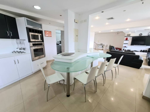 Imagen 6 de 9 de Apartamento Duplex Amoblado Y Equipado, Res Holiday Palace Ii, Urb. Las Chimeneas. Carlos Tona, 04129305244 Cod: Lema-640