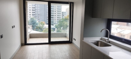 Arriendo Depto 2d-2b Con Estacionamiento Y Bodega
