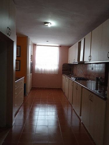 Imagen 2 de 10 de Se Vende Casa Villa Avila Guatire 0424.128.11.07