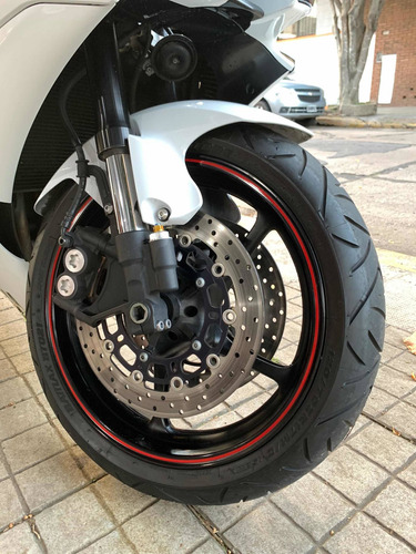Yamaha R6 /// 2011 - 18.000km