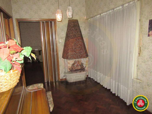 Venta - Chalet En Triplex - 4 Dormitorios - Parque - Cochera - Apta Credito - Aceta Permuta !!!!