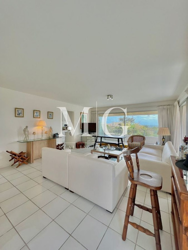Imagen 7 de 24 de Venta Apartamento 3 Dormitorios Frente Al Mar Playa Mansa