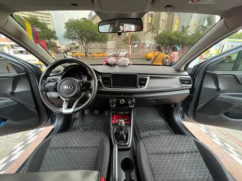 Kia Rio Emotion 1.4 Mt