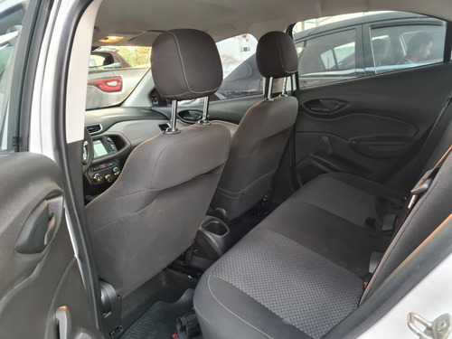 Imagem 6 de 8 de Chevrolet Onix 2018 1.0 Lt 5p