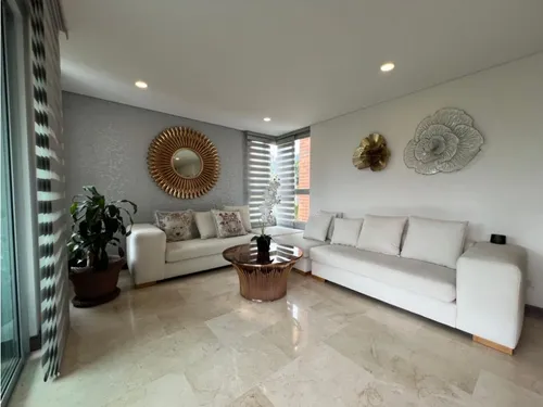 Apartamento En Arriendo Amoblado En El Poblado Milla De Oro