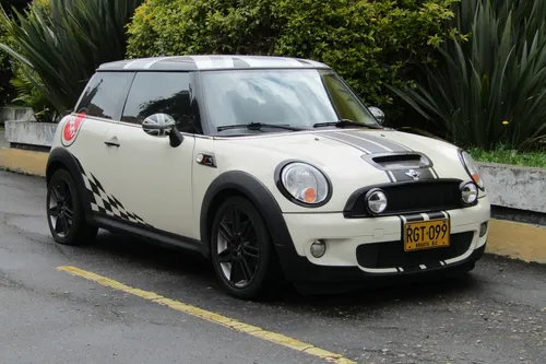 Mini Cooper S R56 1.6 Coupe Mt