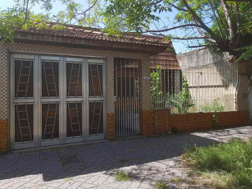 Casa De  5 Ambientes Lanus Oeste