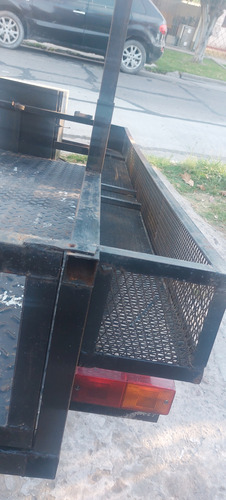 Trailer Tiene Enganche Para 3 Bicicletas, Tiene Una Caja