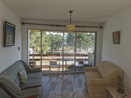 Imagen 1 de 18 de Apartamento En Venta, 2 Dormitorios , Punta Del Este - Punta Del Este Aidy Grill