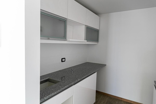 Amplio Loft Que Sugiere Un Lugar Distinto Para Vivir-centro Rosario