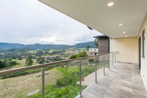 Casa En Arriendo/venta En La Calera. Cod V17962