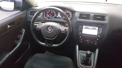 Volkswagen Vento 2.5 Advance