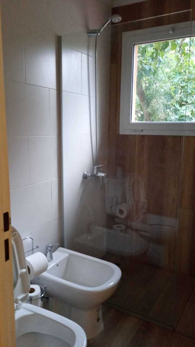 Imagen 9 de 13 de Casa Y Cabaña En Tandil, Parque Arbolado, Pileta (xwhatsapp)
