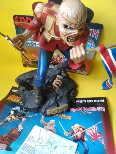Iron Maiden The Trooper Eddie Figurines 12 Mega Raro Certif (Usado)