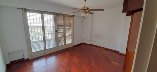 Imagen 6 de 14 de Chalet En Venta En Valentin Alsina