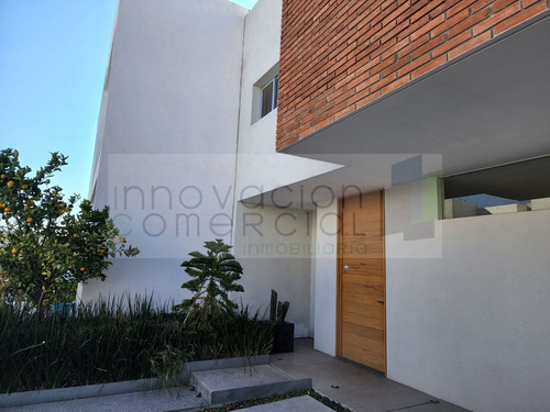 Imagen 14 de 28 de Casa En Renta, Hacienda Juriquilla, 3rec, 3.5 Baños, Cto De