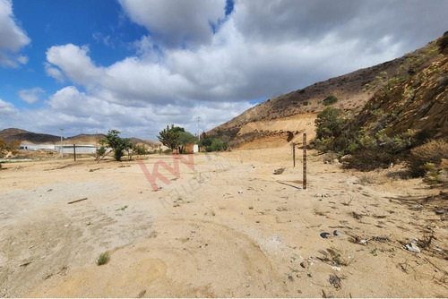 Terreno En Venta Con Vista Amplia En Boulevard 2000
