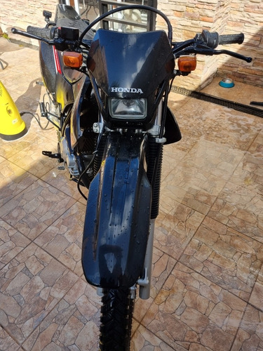 Imagen 6 de 17 de Honda Tornado 250 Cc