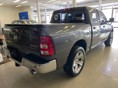 Imagen 4 de 16 de Dodge Ram 1500 Laramie V8 4x4 2016