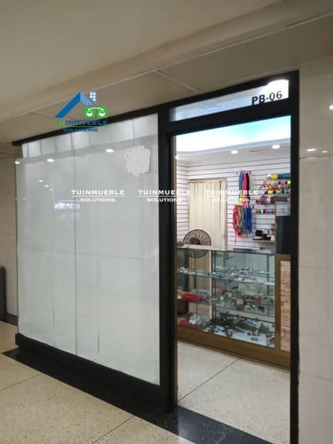 Imagen 2 de 6 de Local Comercial De Dos Espacios En Maiquetia