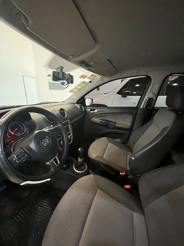 Volkswagen Voyage 1.6 Highline 101cv