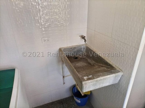 Imagen 9 de 30 de Apartamento En Venta Sector Centro De Barquisimeto Código 23- 18635 Keylen León Rah