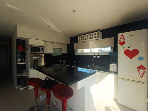 Casa 4 Dormi C/ Pileta-quincho Venta Luis Palacios
