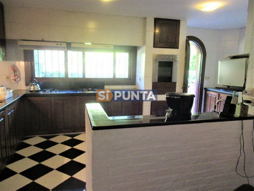 Imagen 10 de 21 de Chalet En Beverly Hills