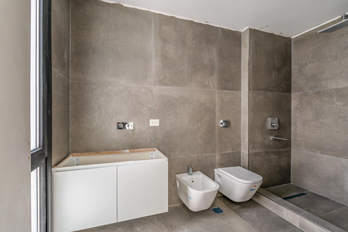 Unidad Tipo Casa - Suite - Jardín - Quincho - 2 Cocheras - Belgrano R