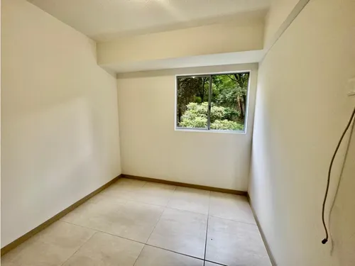 Venta De Apartamento En Itagui Con Vista A La Reserva