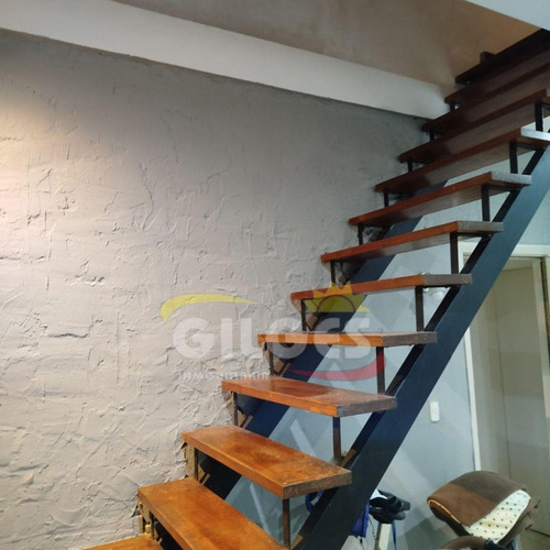 Venta De Casa 5 Amb. En Ramos Mejia Con Fdo. Con Quincho