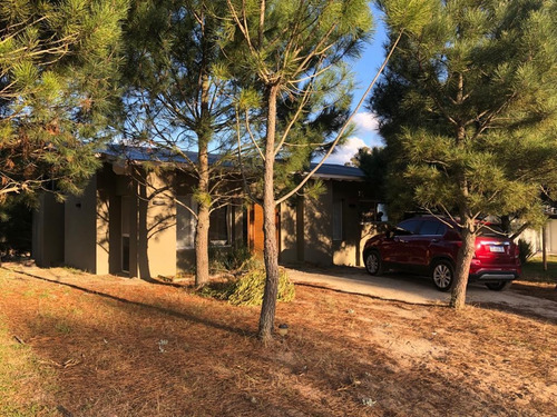Imagen 14 de 14 de Casa Costa Esmeralda. 4 Amb. Parrilla. Directv. Wifi 6 Pax