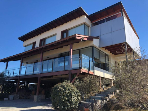 Casa En Venta Con Vista Al Lago San Roque