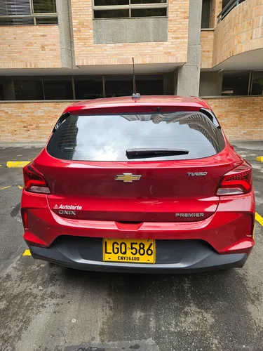 Chevrolet Onix 1.0T Premier Hatch At