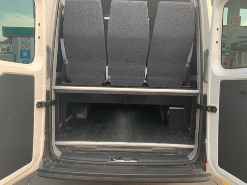 Renta De Camionetas De Turismo 18, 20 Pasajeros Con Chofer