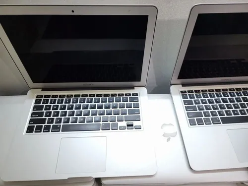 Macbook Air / Intel I5 / 8gb Ram / 128gb Ssd / 13 Pulgadas Gris (Reacondicionado)