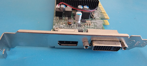 Tarjeta Gráfica 2gb Gddr3 Amd R5 340x Raedeon (Usado)