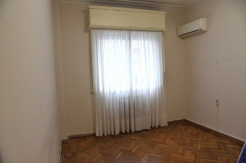 Imagen 12 de 16 de Venta De Apartamento 4 Dormitorios Y Garaje Pocitos