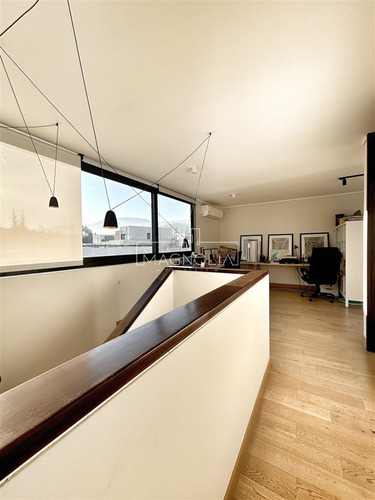 Casa En Arriendo De 4 Dorm. En Lo Barnechea
